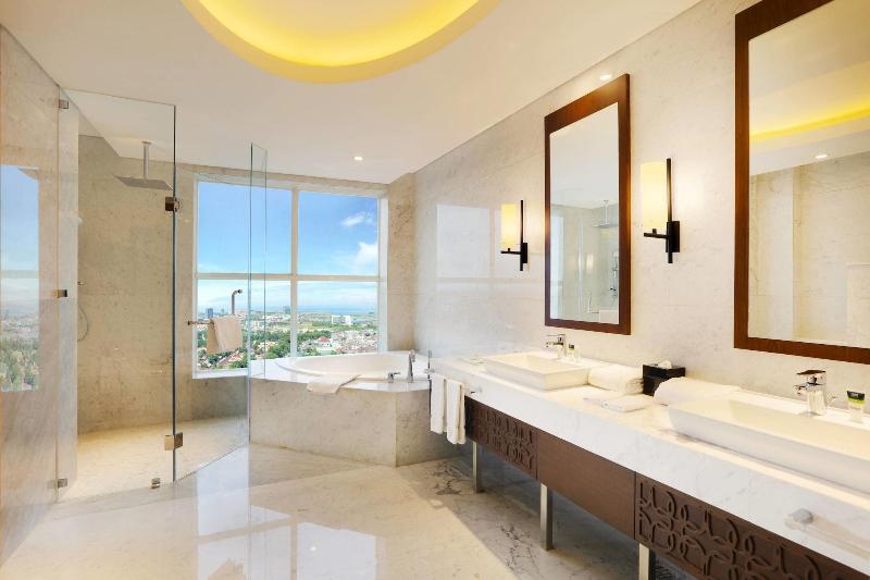 Four Points By Sheraton Makassar - Oda