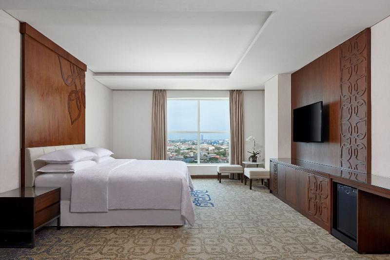 Four Points By Sheraton Makassar - Oda