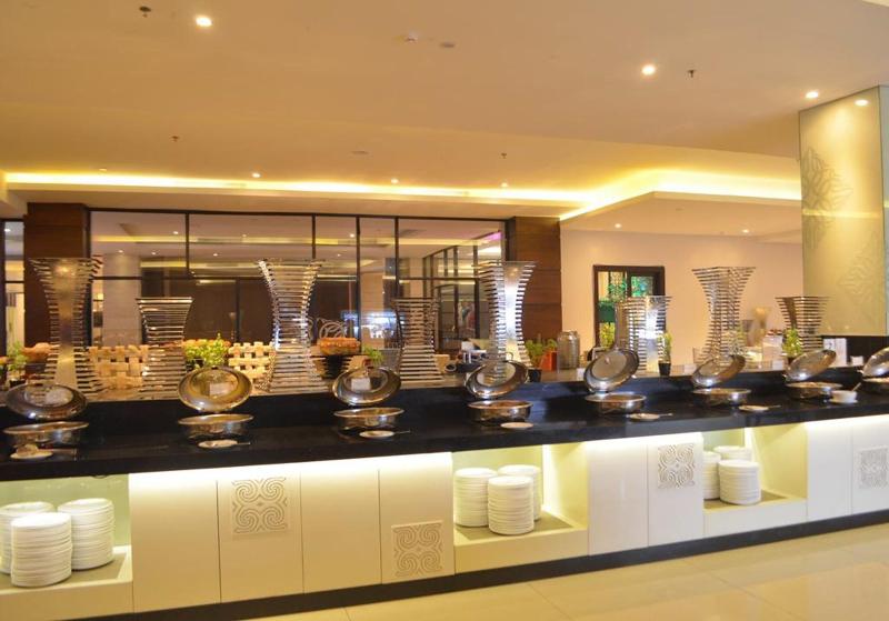 Four Points By Sheraton Makassar - Restoran