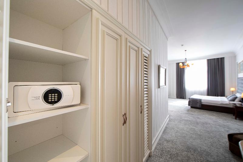 Sapphire City Hotel - Oda
