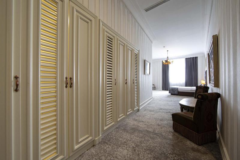 Sapphire City Hotel - Oda