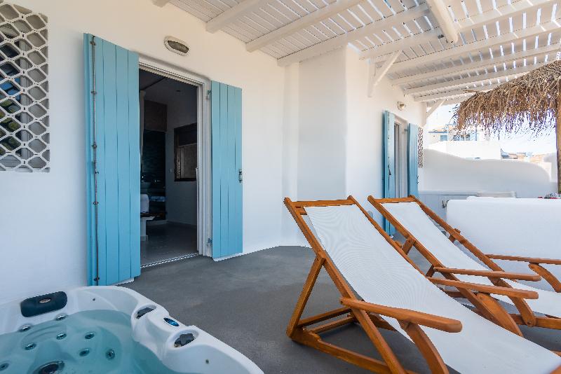 Niki Savvas Rooms & Studios - Oda