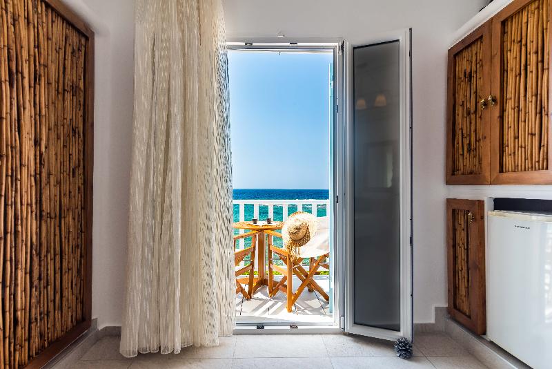 Niki Savvas Rooms & Studios - Oda