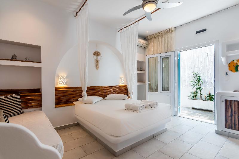 Niki Savvas Rooms & Studios - Oda