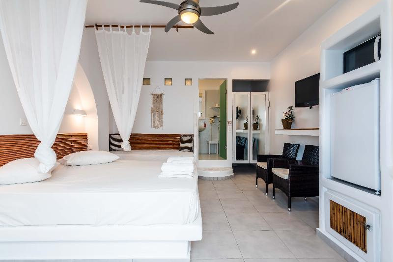 Niki Savvas Rooms & Studios - Oda