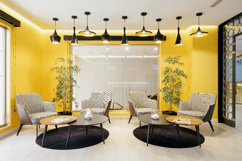 Hotel Cetina - Lobi