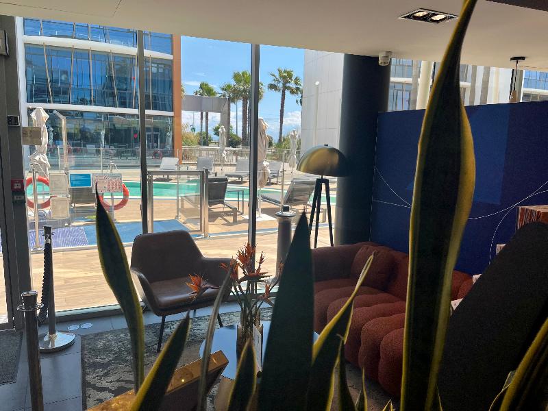SoBlue Hotel - Lobi