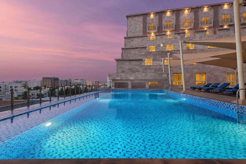Levatio Suites - Havuz