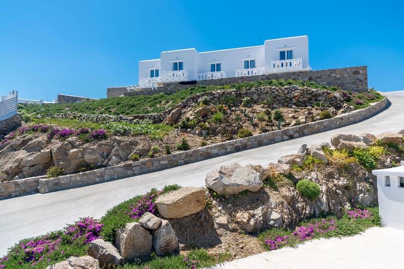 Cape Mykonos - Genel