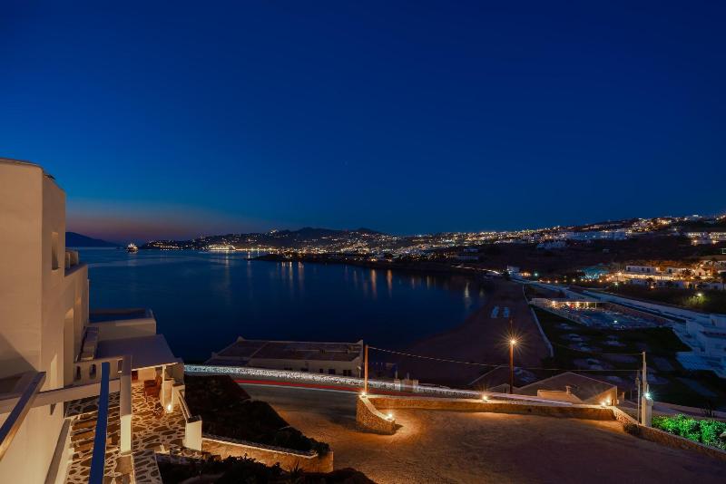 Cape Mykonos - Genel