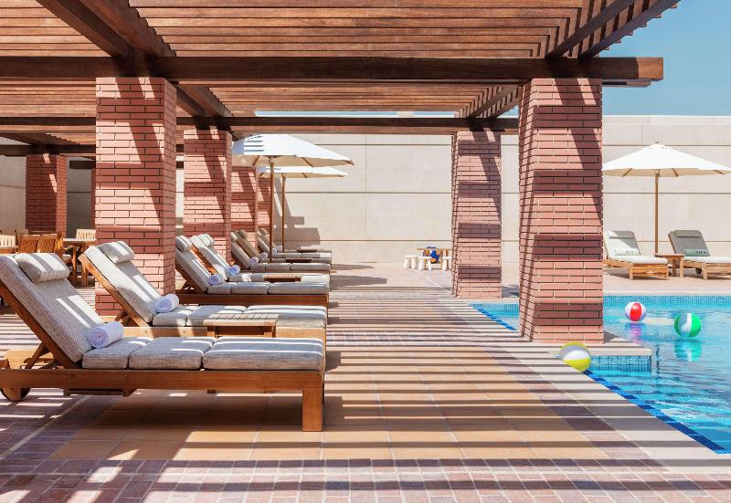Hilton Dubai Al Habtoor City - Havuz