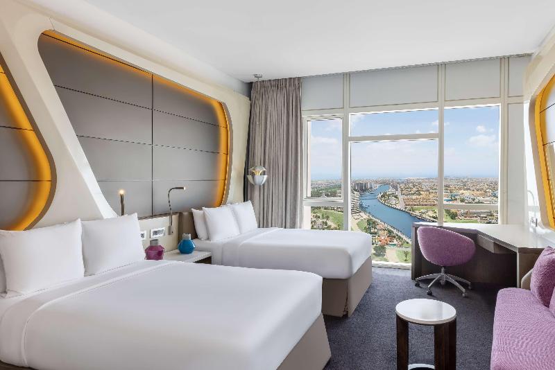 V Hotel Dubai, Curio Collection by Hilton - Oda