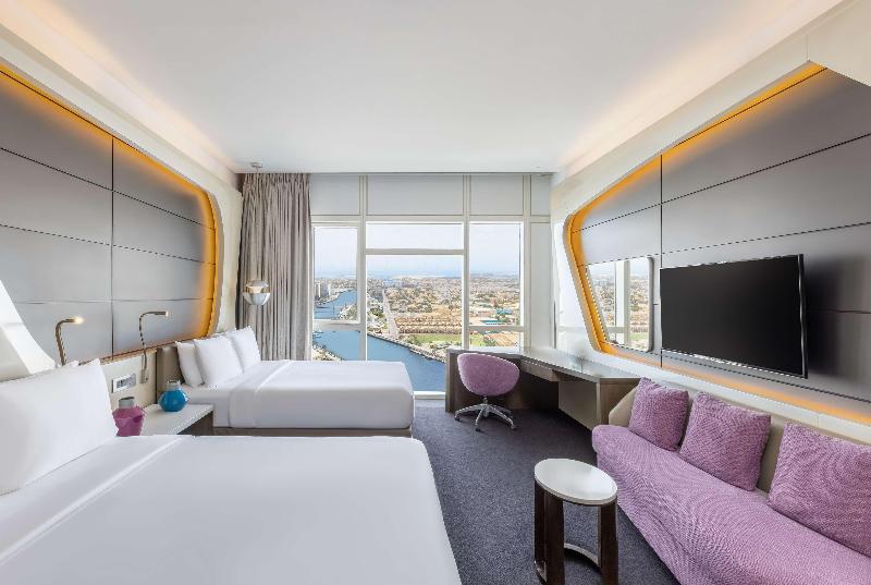 V Hotel Dubai, Curio Collection by Hilton - Oda