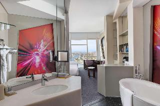 V Hotel Dubai, Curio Collection by Hilton fotoÄŸrafÄ±