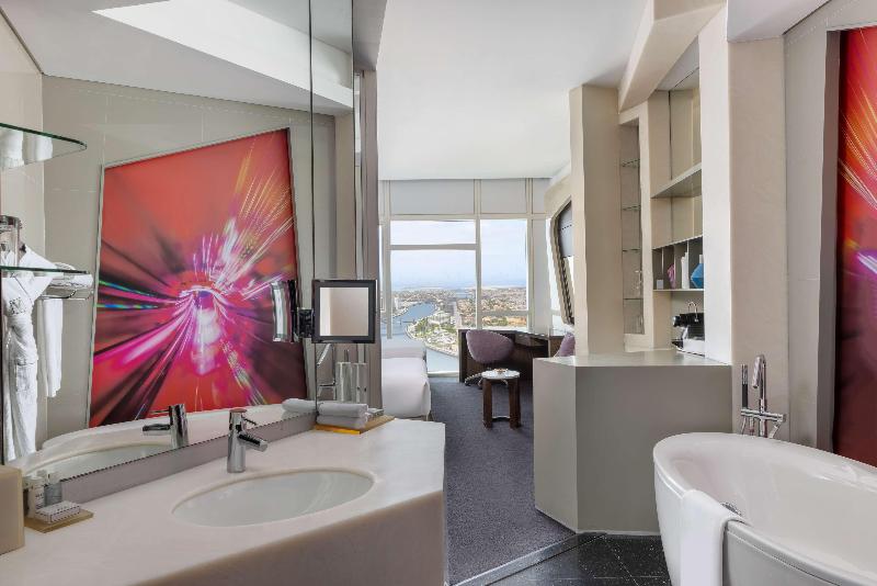 V Hotel Dubai, Curio Collection by Hilton - Oda