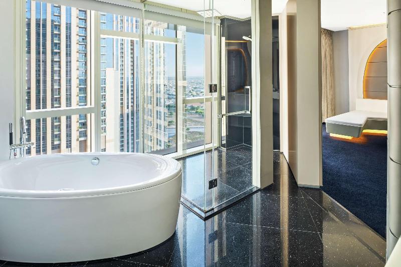 V Hotel Dubai, Curio Collection by Hilton - Oda