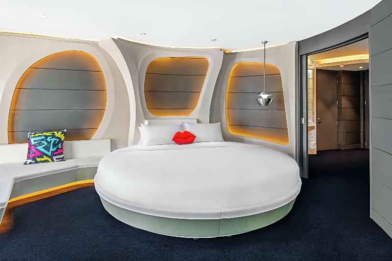 V Hotel Dubai, Curio Collection by Hilton - Oda