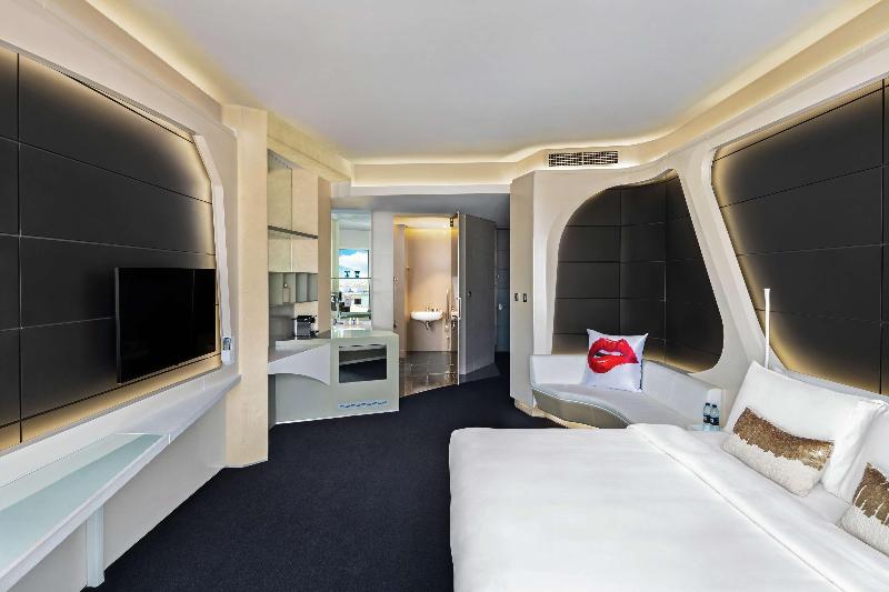 V Hotel Dubai, Curio Collection by Hilton - Oda