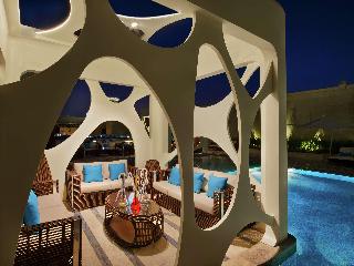 V Hotel Dubai, Curio Collection by Hilton fotoÄŸrafÄ±