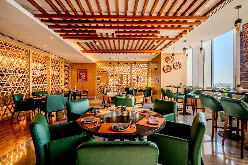 V Hotel Dubai, Curio Collection by Hilton - Restoran