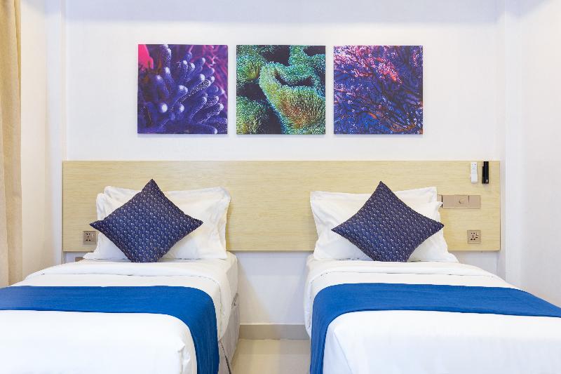 The White Harp Beach Hotel - Oda