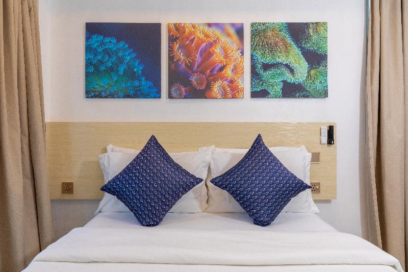 The White Harp Beach Hotel - Oda