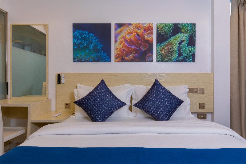 The White Harp Beach Hotel - Oda