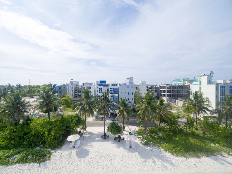 The White Harp Beach Hotel - Plaj