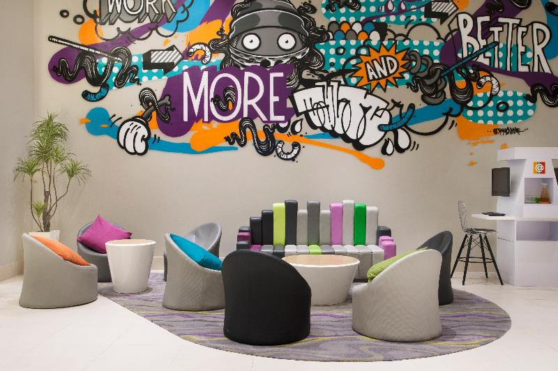 Ibis Styles Jakarta Mangga Dua - Lobi