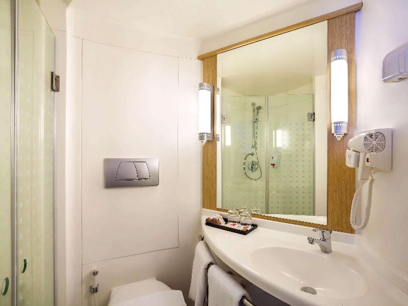 Ibis Manado City Center Blv - Oda