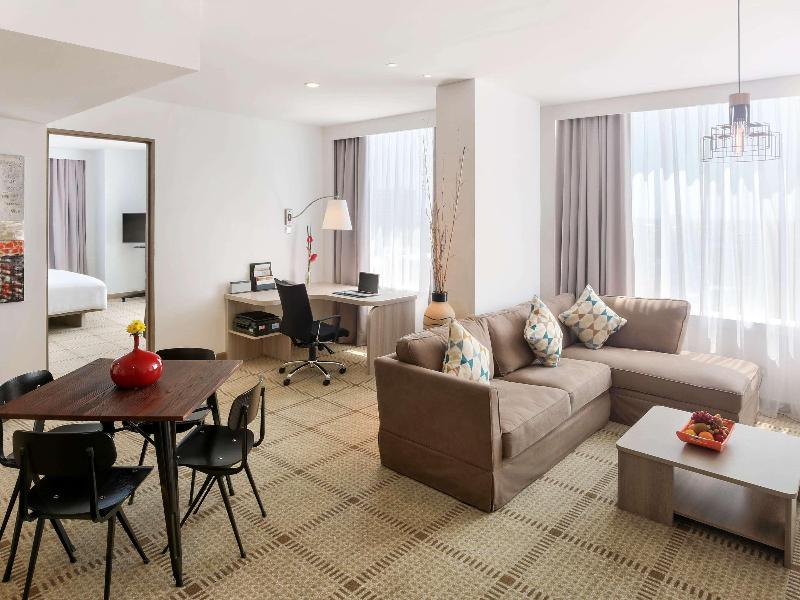 Novotel Makassar Grand Shayla - Oda