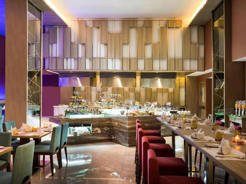 Novotel Makassar Grand Shayla - Restoran