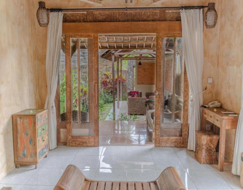 Senetan Villas And Spa Resort - Oda