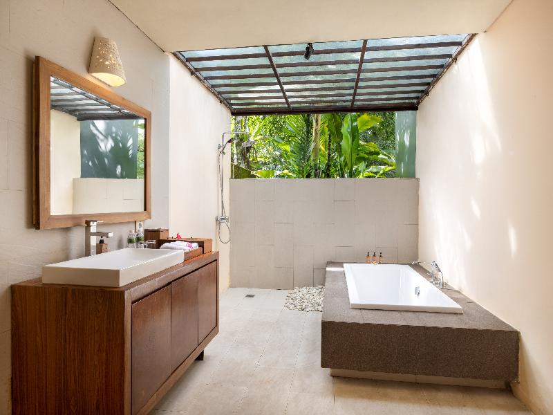 Senetan Villas And Spa Resort - Oda
