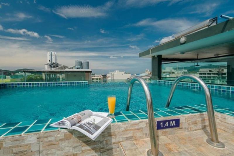 Patong Buri Resort - Havuz