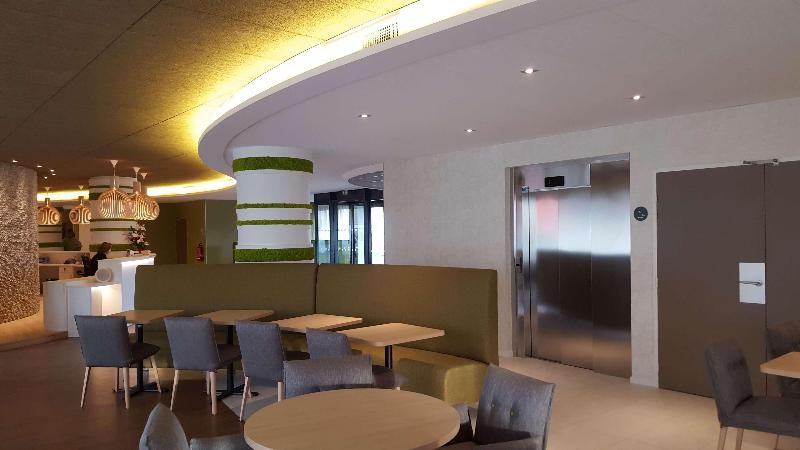 Brit Hotel Privilege Plerin - Lobi