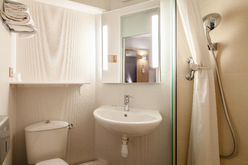 B&B HOTEL Paris Porte De La Villette - Oda