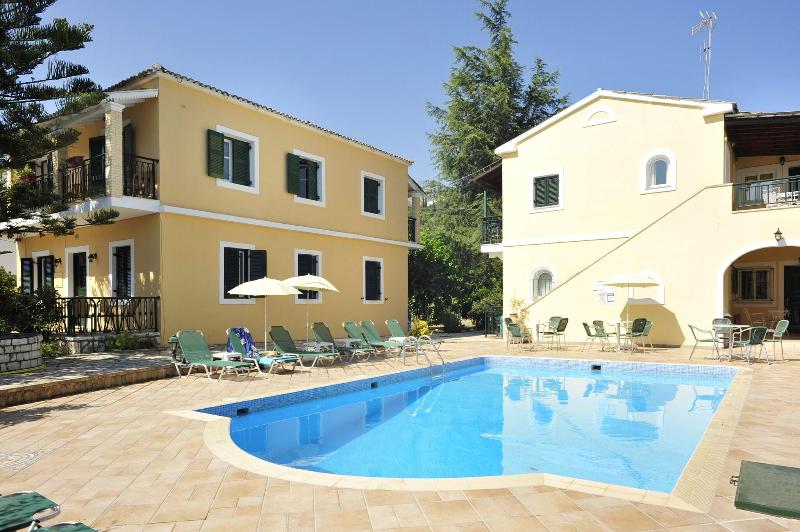 Ariti Complex - Genel