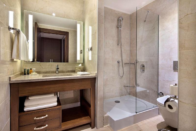 Hilton Garden Inn Izmir Bayrakli - Oda