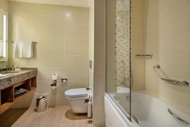 Hilton Garden Inn Izmir Bayrakli - Oda