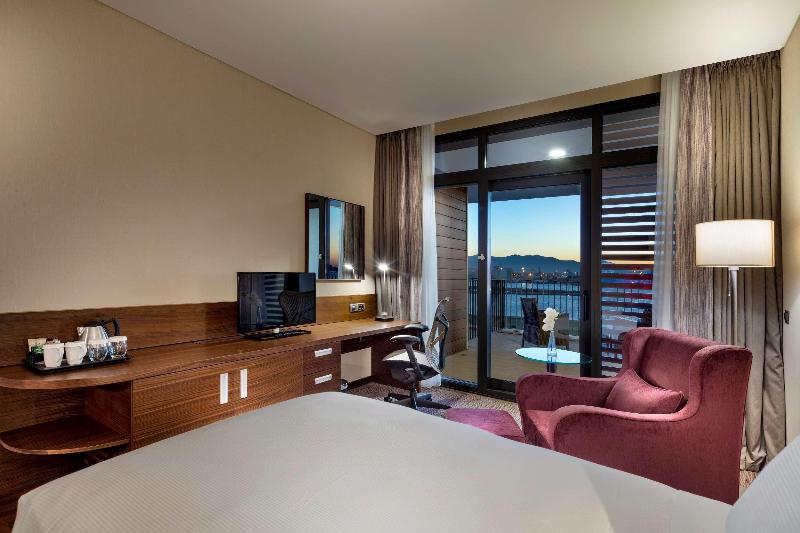 Hilton Garden Inn Izmir Bayrakli - Oda