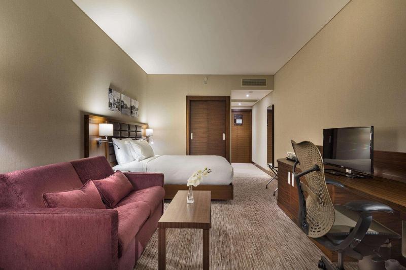 Hilton Garden Inn Izmir Bayrakli - Oda