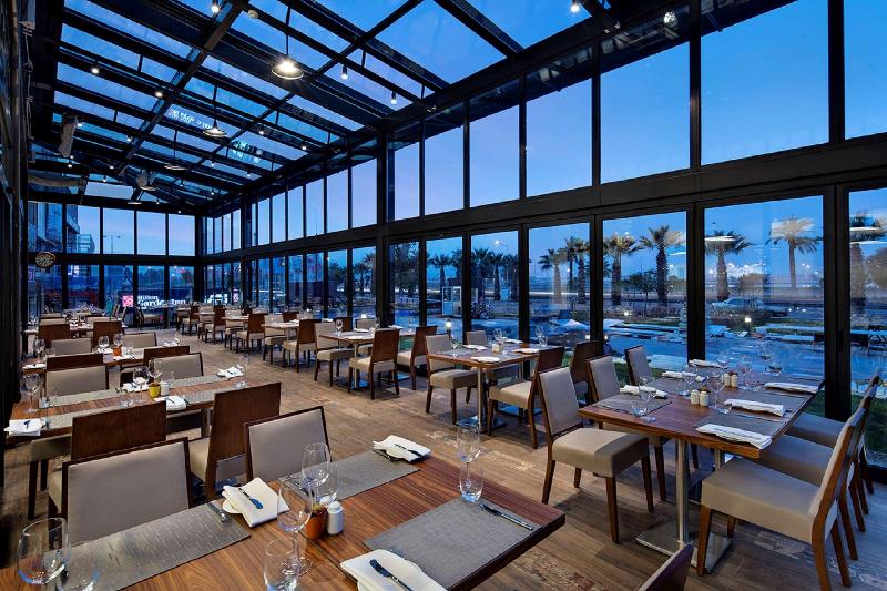 Hilton Garden Inn Izmir Bayrakli - Restoran
