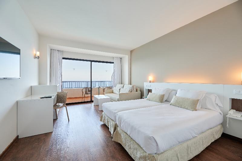 Alua Calas de Mallorca Resort - Oda