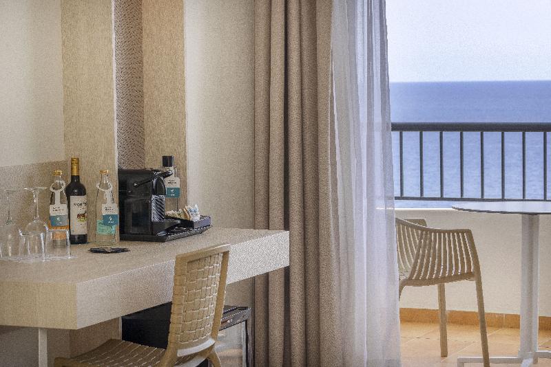 Alua Calas de Mallorca Resort - Oda