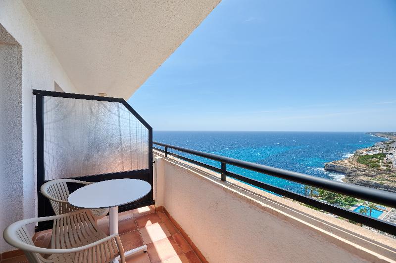 Alua Calas de Mallorca Resort - Oda