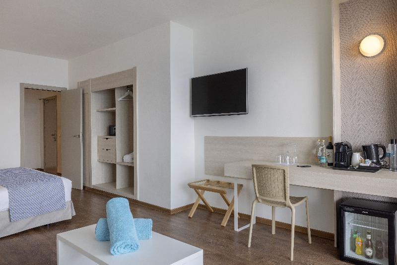 Alua Calas de Mallorca Resort - Oda