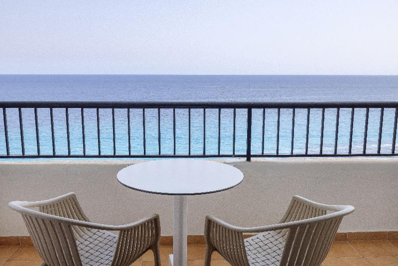 Alua Calas de Mallorca Resort - Oda