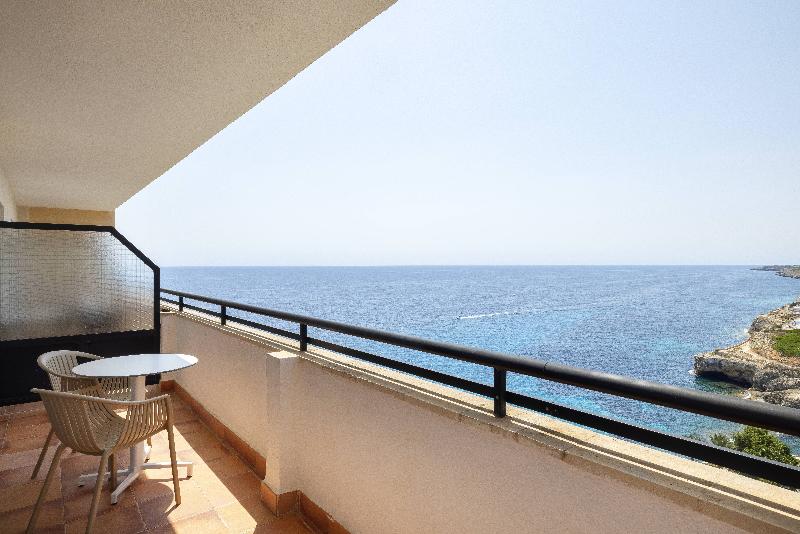 Alua Calas de Mallorca Resort - Oda