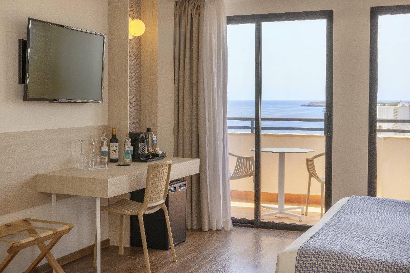 Alua Calas de Mallorca Resort - Oda